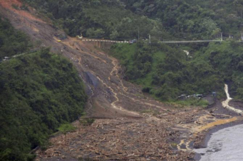 ﻿Վրաստանում սողանքն ընդհատել է երկաթուղային հաղորդակցությունը