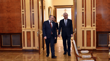 Նախագահ Վահագն Խաչատուրյանը նախագահական նստավայրում հյուրընկալել է վարչապետ Նիկոլ Փաշինյանին