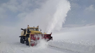Արցախի մի մասում ձյան ծածկի բարձրությունն արդեն 1 մետրից ավելի է. խաթարվել է երթևեկությունը