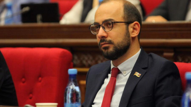 Անհրաժեշտ է հանրային լայն կոնսոլիդացիա՝ բանակցություններում ամուր դիրքերից հանդես գալու, արցախահայության բոլոր իրավունքները պաշտպանելու համար. Հովհաննիսյան