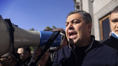 Որ պահին ոտքս գետնին խփեմ, 200.000 մարդ դուրս կգա փողոց. Վանեցյան