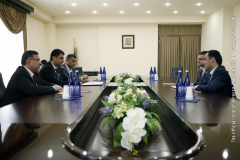 Հրաչյա Սարգսյանն ընդունել է Ջոն Պատրիկ Գալագերին. բարձր է գնահատվել հայ-բրիտանական հարաբերությունները