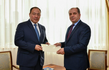 Ղազախստանում ՀՀ նորանշանակ դեսպանը և ԱԳ նախարարի տեղակալը քննարկել են տարածաշրջանային օրակարգի հարցեր
