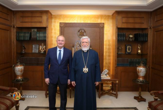 Արամ Ա կաթողիկոսն ընդունել է Լիբանանում Ռուսաստանի և Հայաստանի դեսպաններին