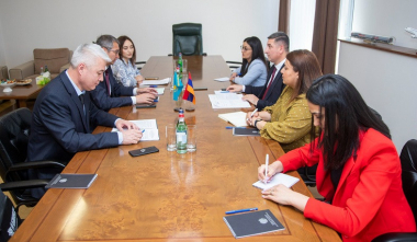 Գնել Սանոսյանը և Ղազախստանի դեսպանը քննարկել են Ալմաթի-Երևան-Ալմաթի առաջին թռիչքի կազմակերպման վերաբերյալ հարցեր