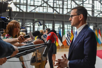 Լեհաստանի վարչապետը խոսել է երրորդ երկրներին Ռուսաստանից նավթ գնելու ԵՄ արգելքի սահմանման ԵՄ ծրագրի մասին