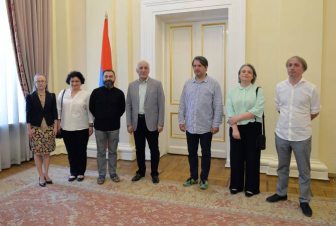 Նախագահ Վահագն Խաչատուրյանը հյուրընկալել է ՓԵՆ կենտրոնի ներկայացուցիչներին