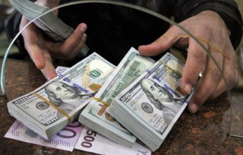 Դոլարի փոխարժեքը նվազել է,ռուբլունը՝ աճել