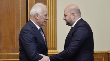 Վահագն Խաչատուրյանը հանդիպում է ունեցել Կենտրոնական բանկի նախագահ Մարտին Գալստյանի հետ