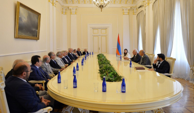 Վահագն Խաչատուրյանն ընդունել է Ռամկավար ազատական կուսակցության պատվիրակությանը