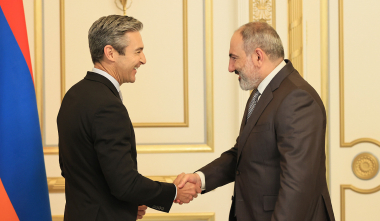 Ժողովրդավարության զարգացումն ու ամրապնդումը Կառավարության կարևորագույն առաջնահերթություններից մեկն է. Նիկոլ Փաշինյանը՝ Դեյմոն Ուիլսոնին