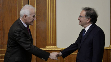 ՀՀ նախագահ Վահագն Խաչատուրյանը հանդիպել է Nouvelle d’Armenie պարբերականի գլխավոր խմբագրի հետ