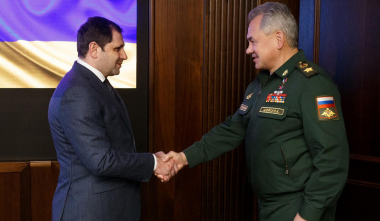 Շոյգուն և Պապիկյանը քննարկել են Լեռնային Ղարաբաղում ռուս խաղաղապահների գործունեությունը