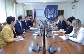 Վահան Քերոբյանն ընդունել է Համաշխարհային բանկի հայաստանյան գրասենյակի տնօրենին