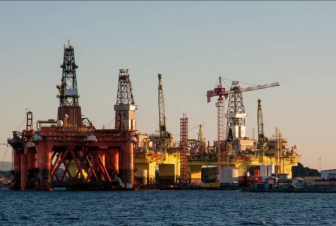 Եվրահանձնաժողովն առաջարկել է պատժամիջոցների նոր փաթեթի շրջանակում առավելագույն գին սահմանել ՌԴ-ից նավթի ներմուծման համար