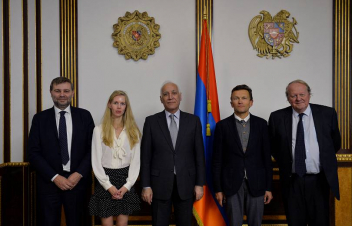 Վահագն Խաչատուրյանը «Երախտագիտության մեդալով» է պարգևատրել «LE FIGARO MAGAZINE»-ի փոխտնօրենին և ֆրանսիացի ճանապարհորդ Տեսսոյին