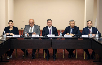 Հայաստանում աշխատանք շատ կա և այստեղ ձեզ խանգարողներ չեն լինի․ Սանոսյաը՝ ուկրաինահայ գործարարներին