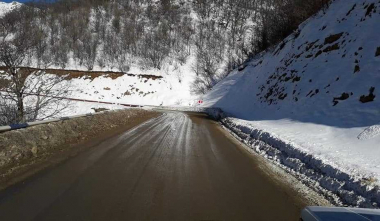 Ստեփանավանի ոլորանները և Վանաձոր-Թումանյան ավտոճանապարհը դժվարանցանելի են բոլոր տրանսպորտային միջոցների համար