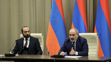 Փաշինյանը Ջերմուկում հանդիպել է  ՀՀ դիվանագիտական ծառայության մարմինների ղեկավարների հետ