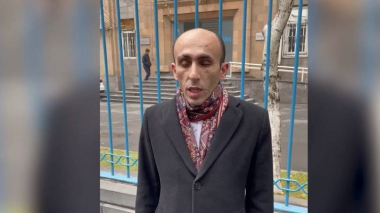 Արտակ Բեգլարյանը դադարեցնում է Երևանում սկսած նստացույցը, անցնում բողոքի ակցիայի այլ ձևաչափի