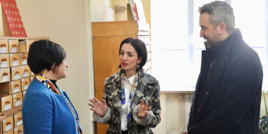 «Պետք է առաջ գնանք բոլոր խնդիրների լուծման ճանապարհով». Ժաննա Անդրեասյանն այցելել է Հայաստանի ազգային գրադարան