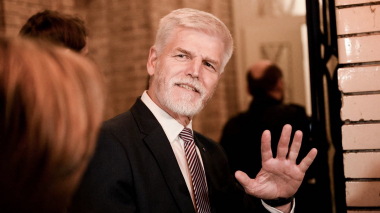 Չեխիայի վարչապետը կոչ է արել նախագահական ընտրությունների երկրորդ փուլում աջակցել Պետր Պավելին