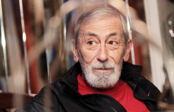 Մահացել է դերասան, ռեժիսոր և երգիչ Վախթանգ Կիկաբիձեն