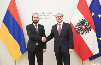 Միրզոյանը Շալենբերգի հետ զրույցում Լաչինի հարցում շեշտել է միջազգային գործընկերների հստակ գործողությունների հրամայականը