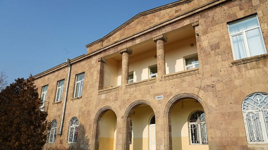 Ձերբակալվել են «Արմավիրի տարածաշրջանային պետական քոլեջ» ՊՈԱԿ-ի նախկին տնօրենն ու նրան օժանդակած անձինք