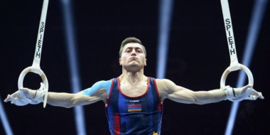 Աշխարհի գավաթ. մարմնամարզիկներ Գագիկ Խաչիկյանը, Արթուր Ավետիսյանը և Վահագն Դավթյանը եզրափակչում են