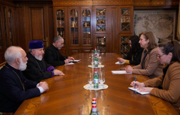 Կաթողիկոսն ԱՄՆ դեսպանի հետ քննարկել է գերեվարված հայորդիների ազատ արձակման հարցը