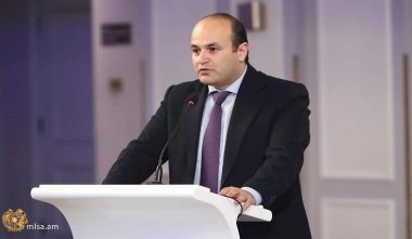 Տոնը ևս մեկ առիթ է ընդգծելու ձեր դերը՝ պետության կայացման, ամուր ընտանիքի, հասարակության զարգացման գործում․ Նարեկ Մկրտչյան