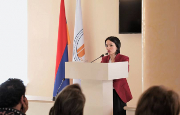 ԿԳՄՍ նախարարը Բրյուսովի գիտխորհրդի անդամներին է ներկայացրել ռեկտորի ժամանակավոր պաշտոնակատար Դավիթ Գյուրջինյանին