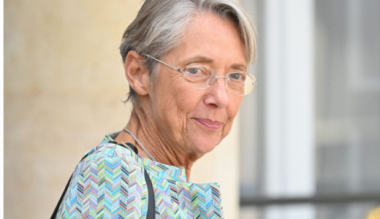 Ֆրանսիայի վարչապետը հայտարարել է կենսաթոշակային բարեփոխումները խորհրդարանի քվեարկությունը շրջանցելով անցկացնելու մասին