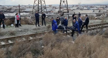 Երևանում բեռնատար գնացքը վրաերթի է ենթարկել գծերի վրայով անցնող քաղաքացուն