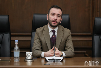 Մհեր Սահակյանը հարձակվել է հանձնաժողովի նախագահ Վլադիմիր Վարդանյանի վրա, մարմնական վնասվածքներ հասցրել. Հայկ Կոնջորյան