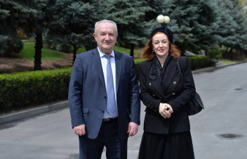 Վահրամ Դումանյանը հանդիպել է Թամարա Գվերդծիթելիի հետ