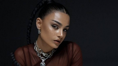 «Դիմակ». Բրյունետը նոր երգ և տեսահոլովակ է ներկայացրել