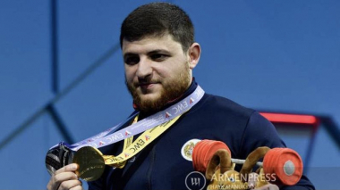 Ծանրամարտի ԵԱ. Անդրանիկ Կարապետյանը՝ Եվրոպայի փոխչեմպիոն