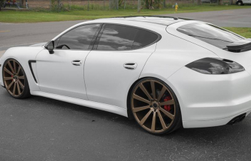 Կոտայքում թալանել են հայտնի գործարարի տունը, գողացել զարդեր, խոշոր դրամական միջոցներ ու առևանգել նրան պատկանող «Պորշ»-ը