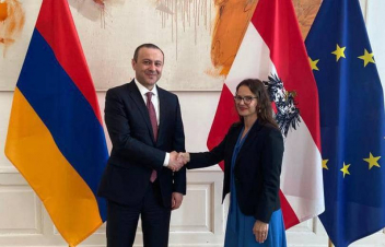 ԱԽ քարտուղարը Ավստրիայի կանցլերի խորհրդականին հայ-ադրբեջանական բանակցությունների ընթացքից մանրամասներ է ներկայացրել
