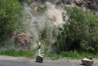 Կապան-Քաջարան ճանապարհի 12-13 կիլոմետրերին իրականացվելու են հարկադիր քարաթափման աշխատանքներ