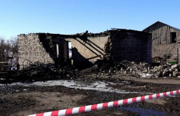 Կացարանի հրդեհից զոհված զինվորների ծնողները հանդիպել են փրկարար ծառայության տնօրենին