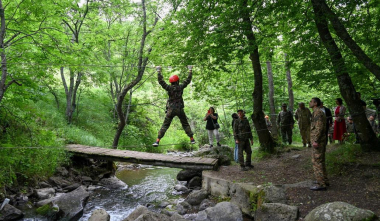 «Ամառային ռազմամարզական ճամբարը պարտադիր է լինելու 11-րդ դասարան փոխադրված բոլոր աշակերտների համար». Ժաննա Անդրեասյան