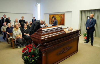 Վիգեն Խաչատրյանը մեր քաղաքական թիմին միացավ դժվարագույն պահին և նրա ներկայությունը զգալի էր, կարևոր. Նիկոլ Փաշինյան