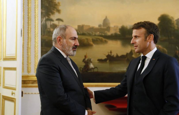 Նիկոլ Փաշինյանն ու Էմանուել Մակրոնը քննարկել են հայ-ադրբեջանական սահմանին աճող լարվածությունը