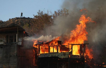 Գյումրիում տուն է այրվել
