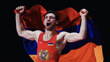 Ըմբիշ Արսեն Հարությունյանը դարձավ ԱԱ-ի բրոնզե մեդալակիր և նվաճեց Փարիզի խաղերի ուղեգիր