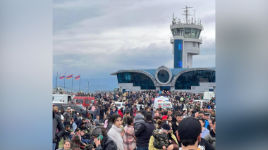 Ինչու են քաղաքացիները Ստեփանակերտի օդանավակայանում. Արցախի ՄԻՊ-ը պարզաբանել է 