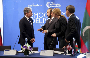 120.000 մարդ՝ ներառյալ կանայք, երեխաներ և տարեցներ, ներկա պահին առերասվում են գոյութենական սպառնալիքի. Միրզոյան